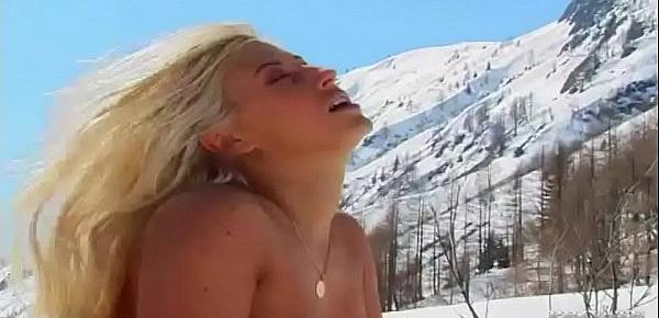  Sharon Bright Fucks on the Snow